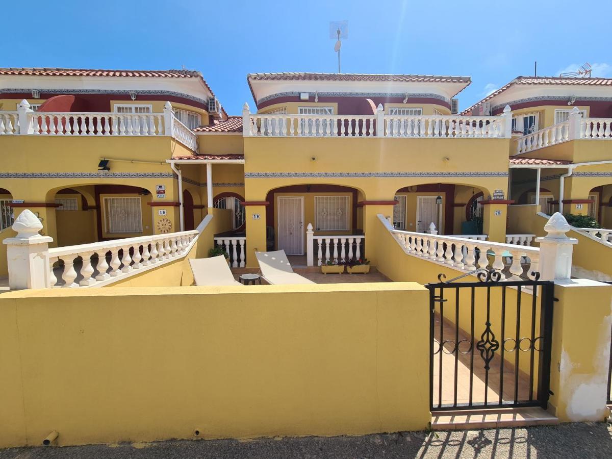 2 Bedroom Property In Closed Urbanisation Торевьиа Экстерьер фото