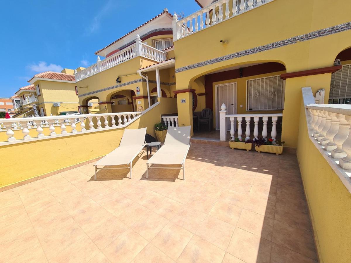 2 Bedroom Property In Closed Urbanisation Торевьиа Экстерьер фото