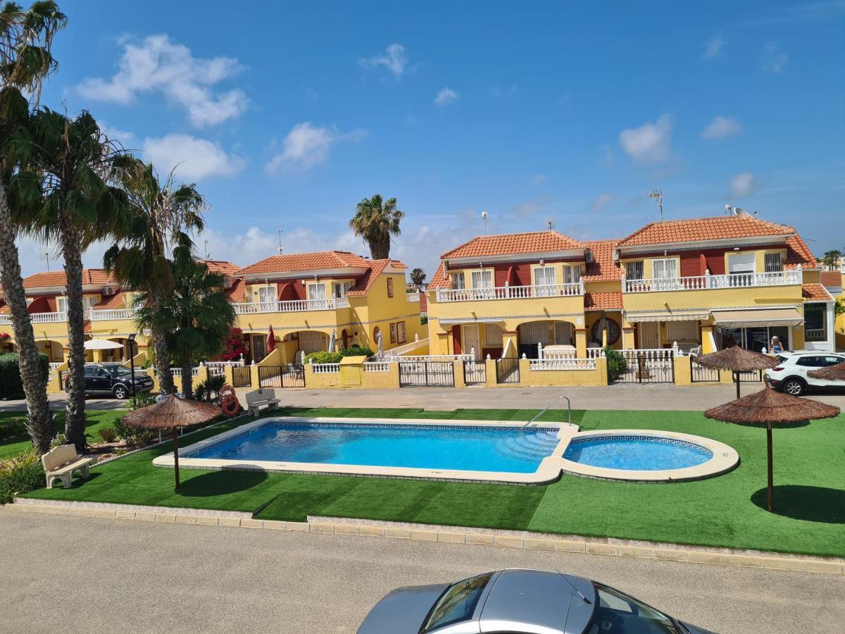 2 Bedroom Property In Closed Urbanisation Торевьиа Экстерьер фото